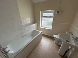 Photo 7- click for photo gallery